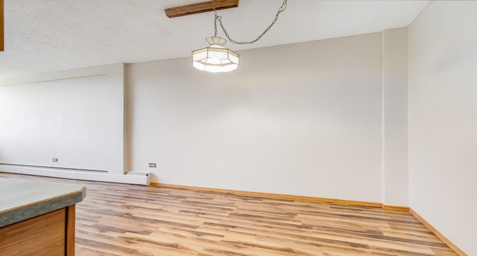 1620 8 Avenue, Calgary, Alberta T2N 1C4, 2 Bedroom Bedrooms, 0 ,1 BathroomBathrooms,Residential,For Sale,8,0,A2326893