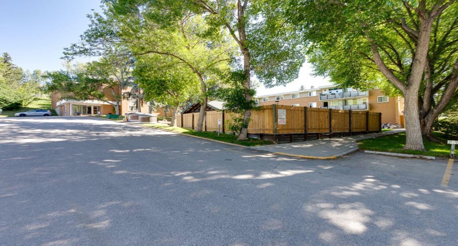1620 8 Avenue, Calgary, Alberta T2N 1C4, 2 Bedroom Bedrooms, 0 ,1 BathroomBathrooms,Residential,For Sale,8,0,A2326893