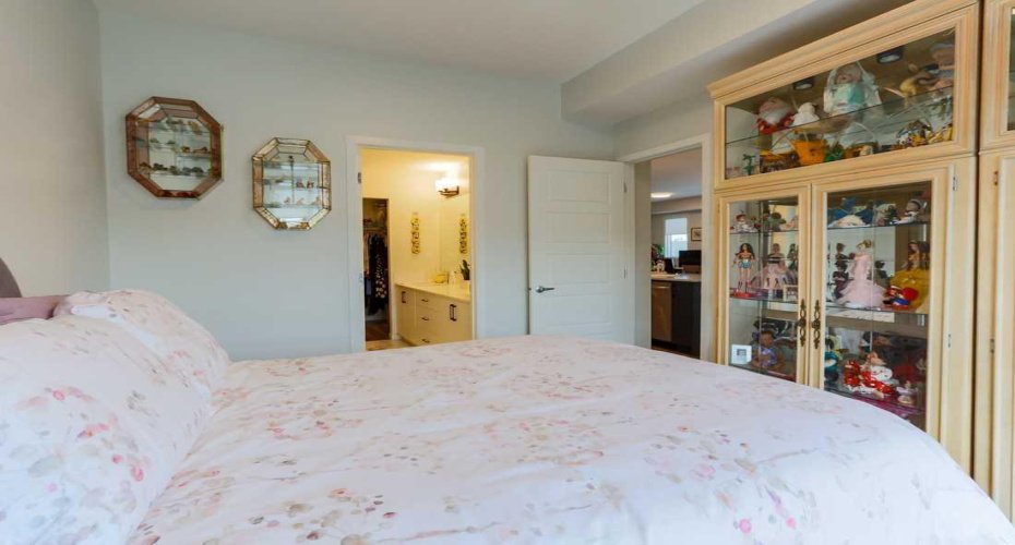 42 Cranbrook Gardens, Calgary, Alberta T3M 3N9, 2 Bedroom Bedrooms, 0 ,2 BathroomBathrooms,Residential,For Sale,Cranbrook,0,A2327350