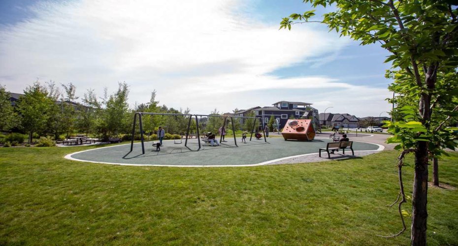 42 Cranbrook Gardens, Calgary, Alberta T3M 3N9, 2 Bedroom Bedrooms, 0 ,2 BathroomBathrooms,Residential,For Sale,Cranbrook,0,A2327350