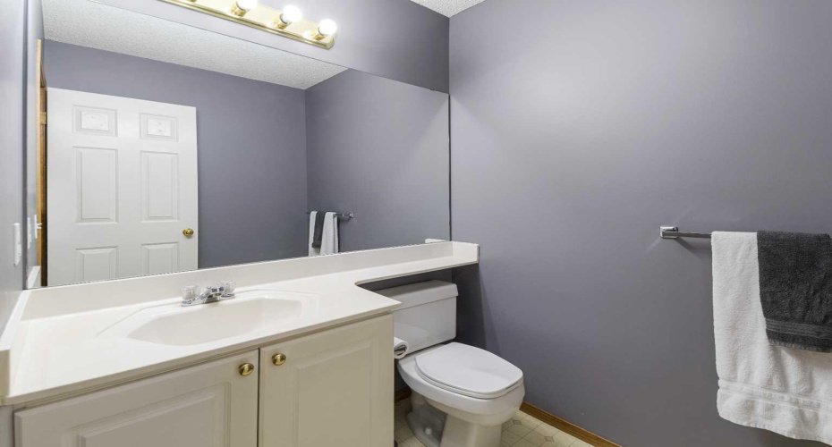 160 Douglas Ridge Green, Calgary, Alberta T2Z 2T3, 4 Bedroom Bedrooms, 0 ,4 BathroomBathrooms,Residential,For Sale,Douglas Ridge,0,A2327442