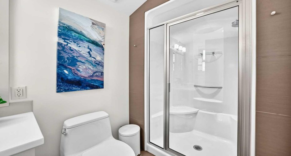 2312 12 Avenue, Calgary, Alberta T2N 1K3, 4 Bedroom Bedrooms, 0 ,5 BathroomBathrooms,Residential,For Sale,12,0,A2327724
