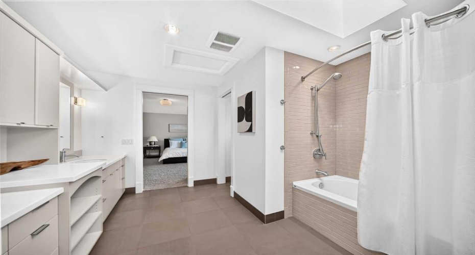 2312 12 Avenue, Calgary, Alberta T2N 1K3, 4 Bedroom Bedrooms, 0 ,5 BathroomBathrooms,Residential,For Sale,12,0,A2327724