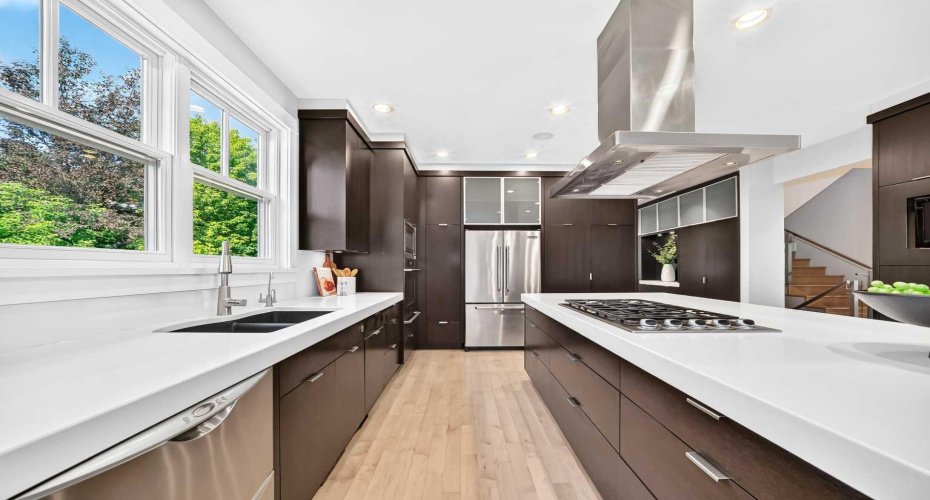 2312 12 Avenue, Calgary, Alberta T2N 1K3, 4 Bedroom Bedrooms, 0 ,5 BathroomBathrooms,Residential,For Sale,12,0,A2327724