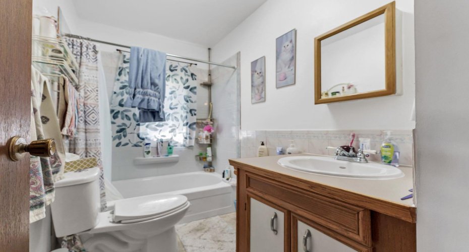 162 2 Street, Medicine Hat, Alberta T1A5K9, 3 Bedroom Bedrooms, 0 ,2 BathroomBathrooms,Residential,For Sale,2,0,A2327934
