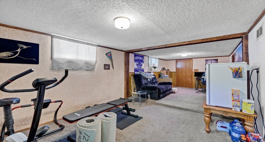 162 2 Street, Medicine Hat, Alberta T1A5K9, 3 Bedroom Bedrooms, 0 ,2 BathroomBathrooms,Residential,For Sale,2,0,A2327934