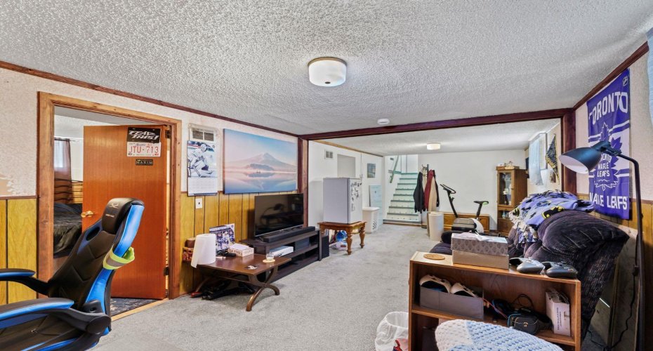 162 2 Street, Medicine Hat, Alberta T1A5K9, 3 Bedroom Bedrooms, 0 ,2 BathroomBathrooms,Residential,For Sale,2,0,A2327934