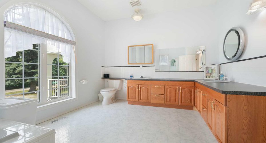 16006 274 Avenue, Rural Foothills County, Alberta T1S 4M9, 6 Bedroom Bedrooms, 0 ,6 BathroomBathrooms,Residential,For Sale,274,0,A2328189