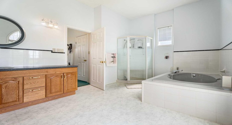 16006 274 Avenue, Rural Foothills County, Alberta T1S 4M9, 6 Bedroom Bedrooms, 0 ,6 BathroomBathrooms,Residential,For Sale,274,0,A2328189