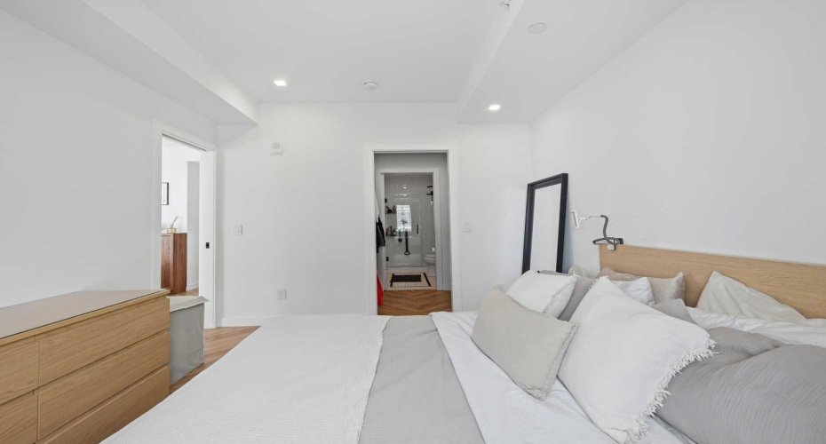 8445 Broadcast Avenue, Calgary, Alberta T3H6H6, 2 Bedroom Bedrooms, 0 ,2 BathroomBathrooms,Residential,For Sale,Broadcast,0,A2328198
