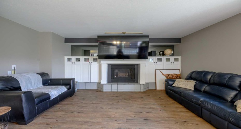 6105 95 Street, Grande Prairie, Alberta T8W 2C9, 6 Bedroom Bedrooms, 0 ,4 BathroomBathrooms,Residential,For Sale,95,0,A2286322