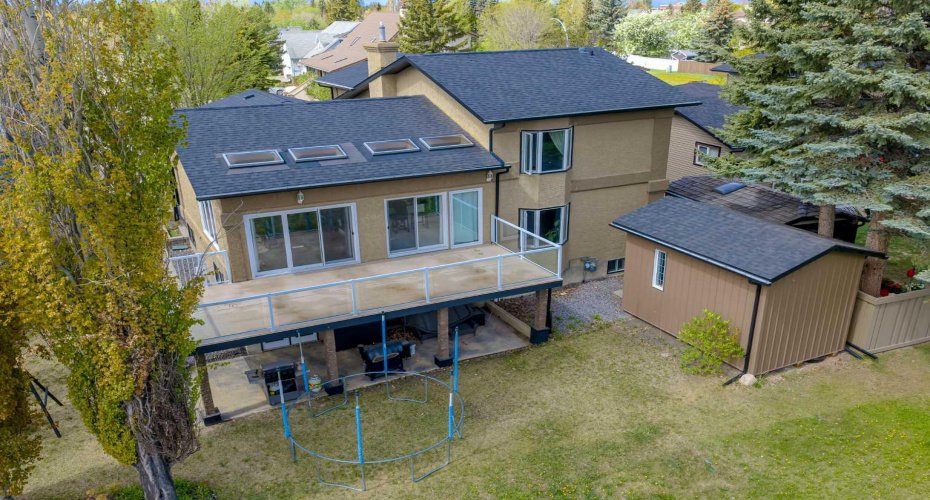 6105 95 Street, Grande Prairie, Alberta T8W 2C9, 6 Bedroom Bedrooms, 0 ,4 BathroomBathrooms,Residential,For Sale,95,0,A2286322