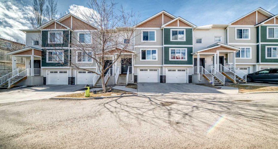 88 Pantego Lane, Calgary, Alberta T3K 0T1, 3 Bedroom Bedrooms, 0 ,3 BathroomBathrooms,Residential,For Sale,Pantego,0,A2303795