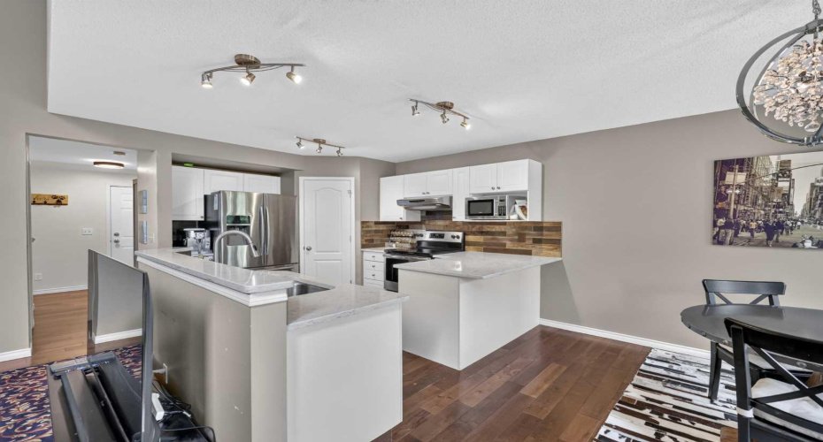 138 Tuscarora Way, Calgary, Alberta T3L 2H1, 4 Bedroom Bedrooms, 0 ,3 BathroomBathrooms,Residential,For Sale,Tuscarora,0,A2311355