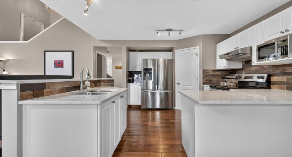 138 Tuscarora Way, Calgary, Alberta T3L 2H1, 4 Bedroom Bedrooms, 0 ,3 BathroomBathrooms,Residential,For Sale,Tuscarora,0,A2311355