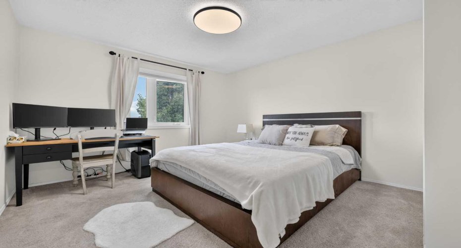 138 Tuscarora Way, Calgary, Alberta T3L 2H1, 4 Bedroom Bedrooms, 0 ,3 BathroomBathrooms,Residential,For Sale,Tuscarora,0,A2311355