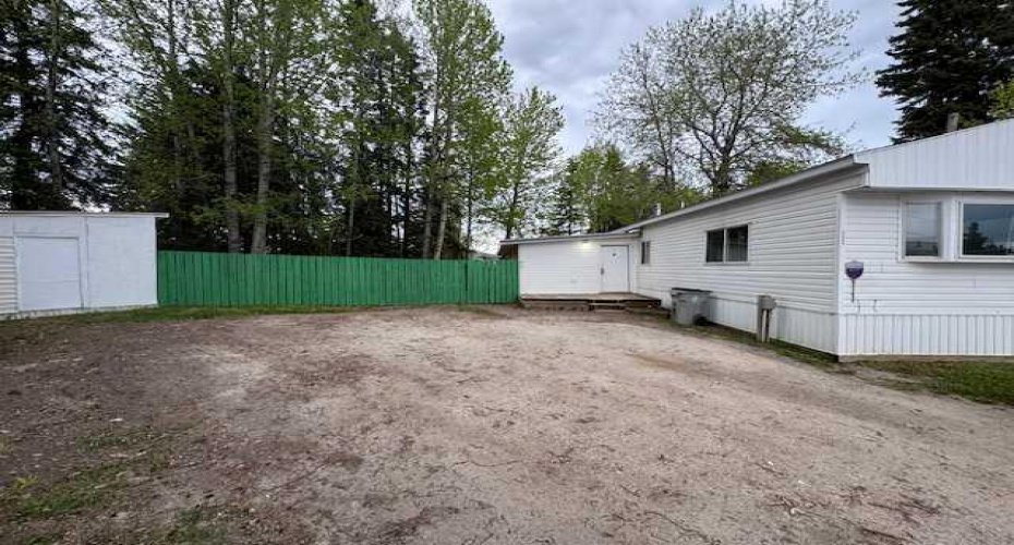 810 56 Street, Edson, Alberta T7E 1P2, 4 Bedroom Bedrooms, 0 ,1 BathroomBathrooms,Mobile,For Sale,56 Street,0,A2314216