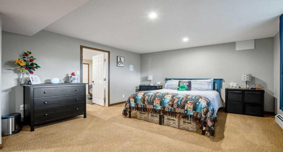 723 5 Avenue, High River, Alberta T1V 1B9, 4 Bedroom Bedrooms, 0 ,3 BathroomBathrooms,Residential,For Sale,5,0,A2316543