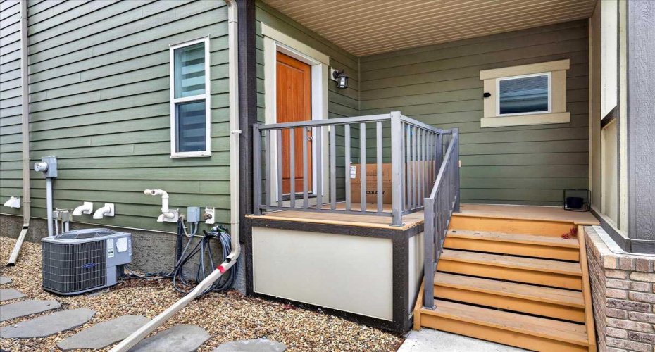 36 Mahogany Row, Calgary, Alberta T3M 1S9, 4 Bedroom Bedrooms, 0 ,4 BathroomBathrooms,Residential,For Sale,Mahogany,0,A2316774