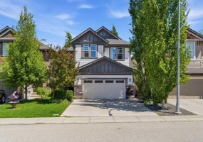 147 Chaparral Valley Way, Calgary, Alberta T2X 0W1, 3 Bedroom Bedrooms, 0 ,4 BathroomBathrooms,Residential,For Sale,Chaparral Valley,0,A2317385