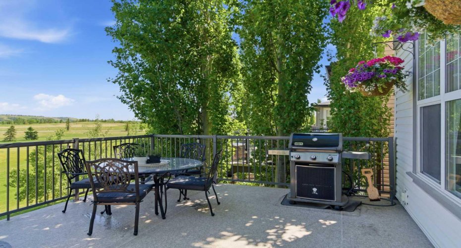 147 Chaparral Valley Way, Calgary, Alberta T2X 0W1, 3 Bedroom Bedrooms, 0 ,4 BathroomBathrooms,Residential,For Sale,Chaparral Valley,0,A2317385