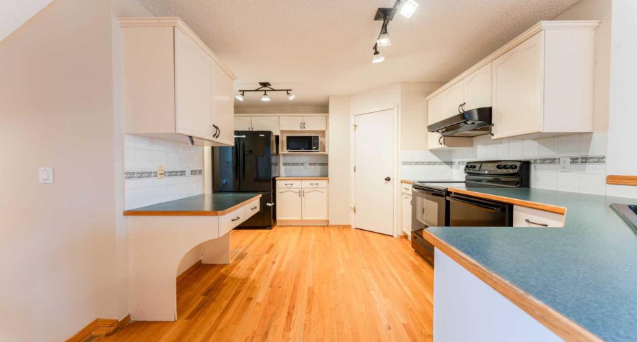 125 Bridlewood Court, Calgary, Alberta T2Y 3Z1, 3 Bedroom Bedrooms, 0 ,4 BathroomBathrooms,Residential,For Sale,Bridlewood,0,A2317992