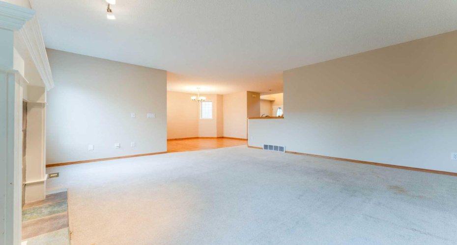 125 Bridlewood Court, Calgary, Alberta T2Y 3Z1, 3 Bedroom Bedrooms, 0 ,4 BathroomBathrooms,Residential,For Sale,Bridlewood,0,A2317992