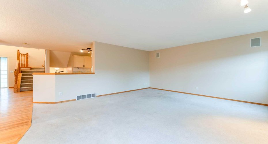 125 Bridlewood Court, Calgary, Alberta T2Y 3Z1, 3 Bedroom Bedrooms, 0 ,4 BathroomBathrooms,Residential,For Sale,Bridlewood,0,A2317992