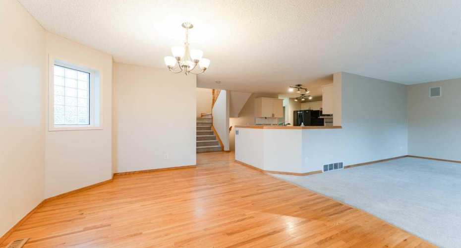 125 Bridlewood Court, Calgary, Alberta T2Y 3Z1, 3 Bedroom Bedrooms, 0 ,4 BathroomBathrooms,Residential,For Sale,Bridlewood,0,A2317992