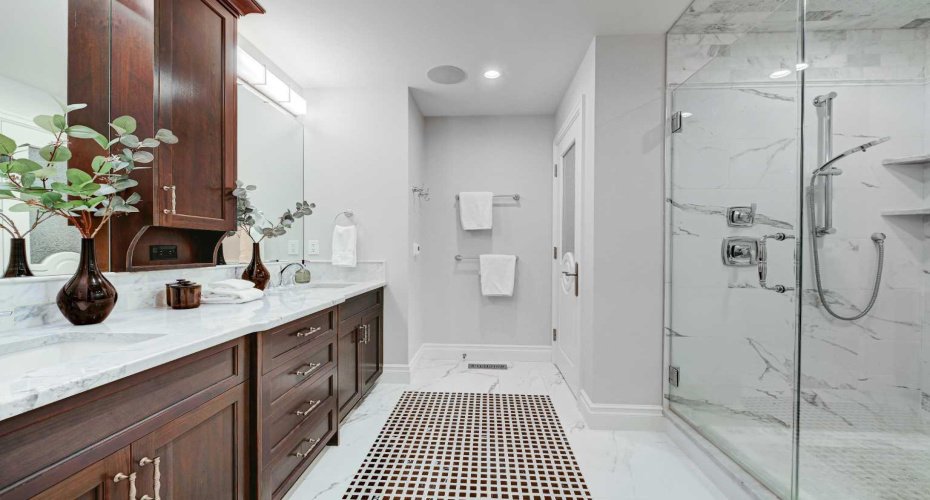 Primary ensuite
