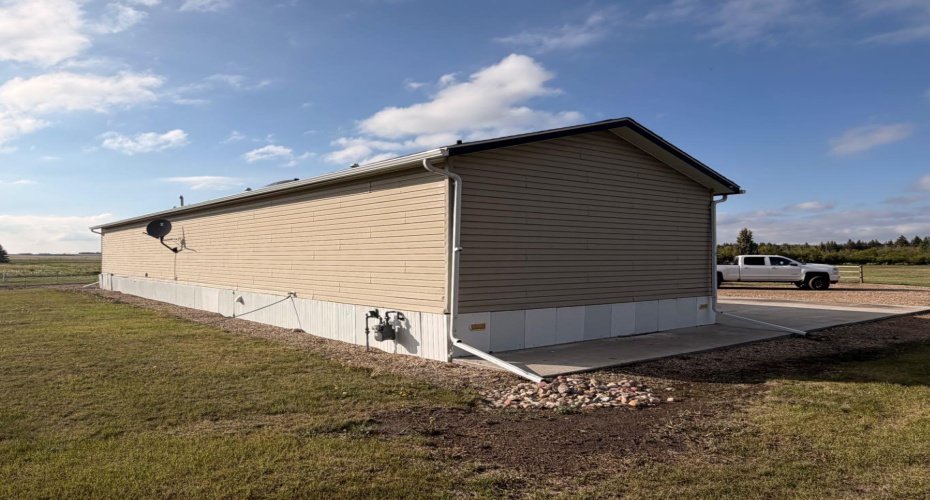 305600A Range Road 254, Linden, Alberta T0M1J0, 3 Bedroom Bedrooms, 0 ,2 BathroomBathrooms,Mobile,For Sale,Range Road 254,0,A2318404