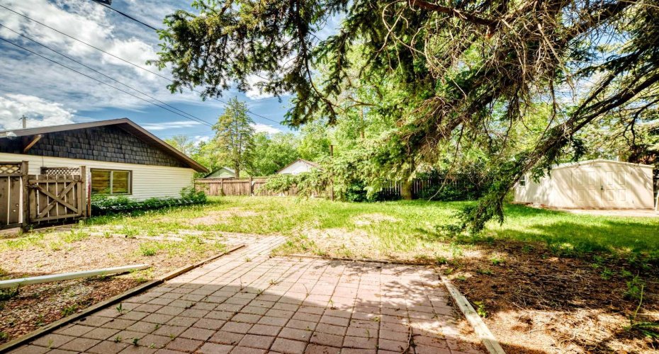 122 2 Avenue, Rockyford, Alberta T0J 2R0, 4 Bedroom Bedrooms, 0 ,2 BathroomBathrooms,Residential,For Sale,2,0,A2318963
