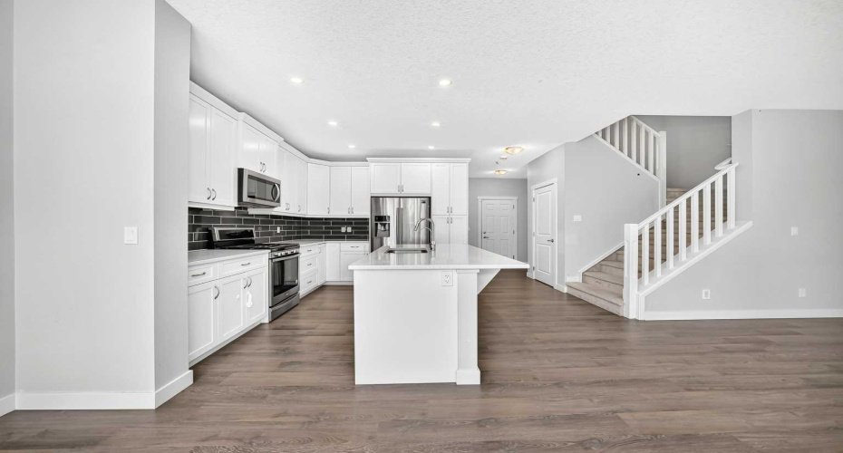 110 Crestbrook Way, Calgary, Alberta T3B 6H1, 3 Bedroom Bedrooms, 0 ,3 BathroomBathrooms,Residential,For Sale,Crestbrook,0,A2319012