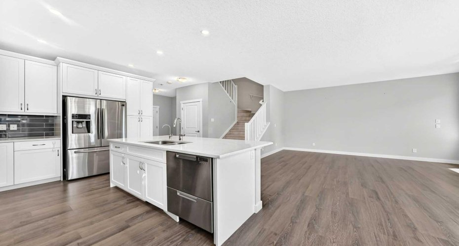 110 Crestbrook Way, Calgary, Alberta T3B 6H1, 3 Bedroom Bedrooms, 0 ,3 BathroomBathrooms,Residential,For Sale,Crestbrook,0,A2319012