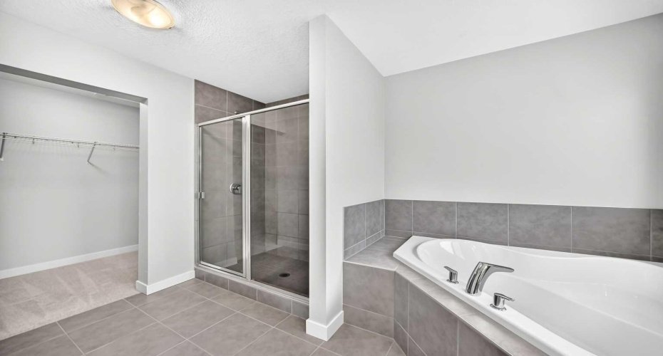110 Crestbrook Way, Calgary, Alberta T3B 6H1, 3 Bedroom Bedrooms, 0 ,3 BathroomBathrooms,Residential,For Sale,Crestbrook,0,A2319012