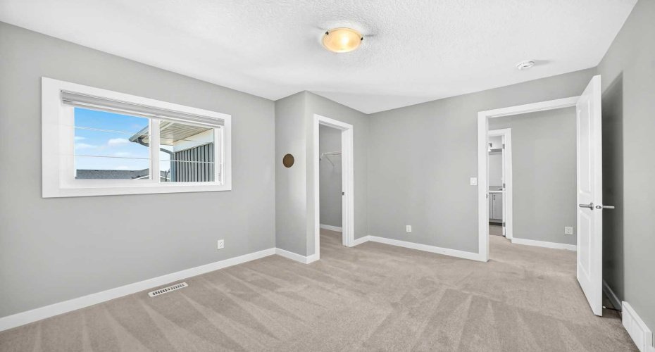 110 Crestbrook Way, Calgary, Alberta T3B 6H1, 3 Bedroom Bedrooms, 0 ,3 BathroomBathrooms,Residential,For Sale,Crestbrook,0,A2319012