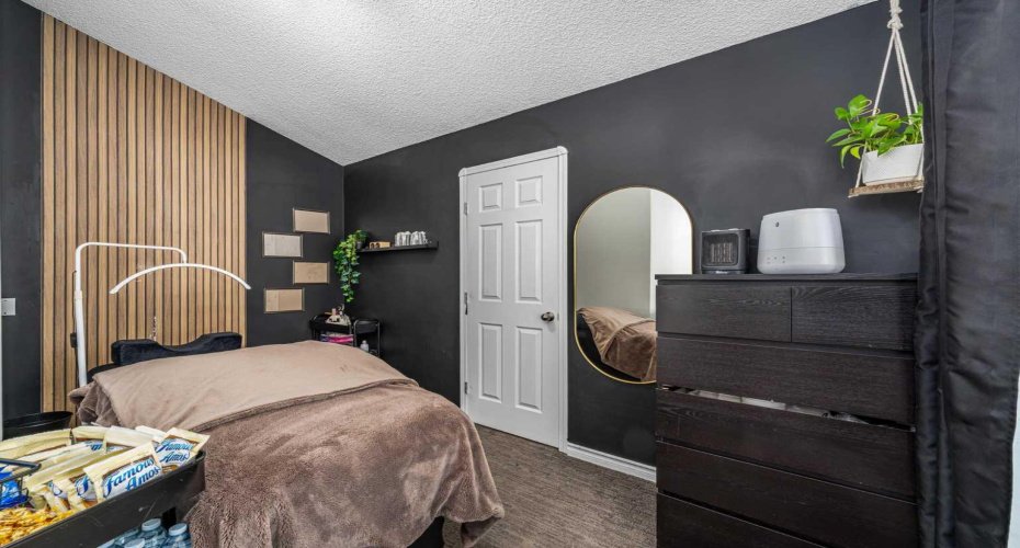 44 Douglas Glen Place, Calgary, Alberta T2Z 2M9, 5 Bedroom Bedrooms, 0 ,3 BathroomBathrooms,Residential,For Sale,Douglas Glen,0,A2320977