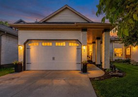 44 Douglas Glen Place, Calgary, Alberta T2Z 2M9, 5 Bedroom Bedrooms, 0 ,3 BathroomBathrooms,Residential,For Sale,Douglas Glen,0,A2320977
