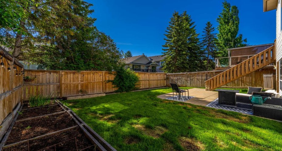 44 Douglas Glen Place, Calgary, Alberta T2Z 2M9, 5 Bedroom Bedrooms, 0 ,3 BathroomBathrooms,Residential,For Sale,Douglas Glen,0,A2320977