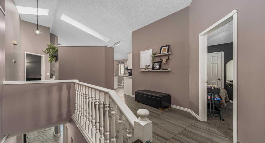 44 Douglas Glen Place, Calgary, Alberta T2Z 2M9, 5 Bedroom Bedrooms, 0 ,3 BathroomBathrooms,Residential,For Sale,Douglas Glen,0,A2320977