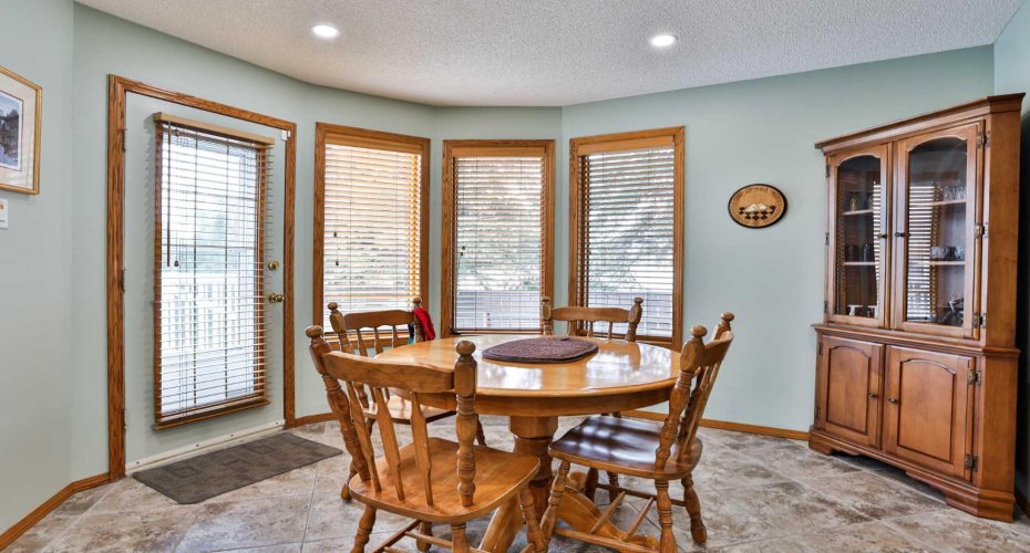 2265 27 Avenue, Lethbridge, Alberta T1K 6K5, 4 Bedroom Bedrooms, 0 ,4 BathroomBathrooms,Residential,For Sale,27,0,A2321648