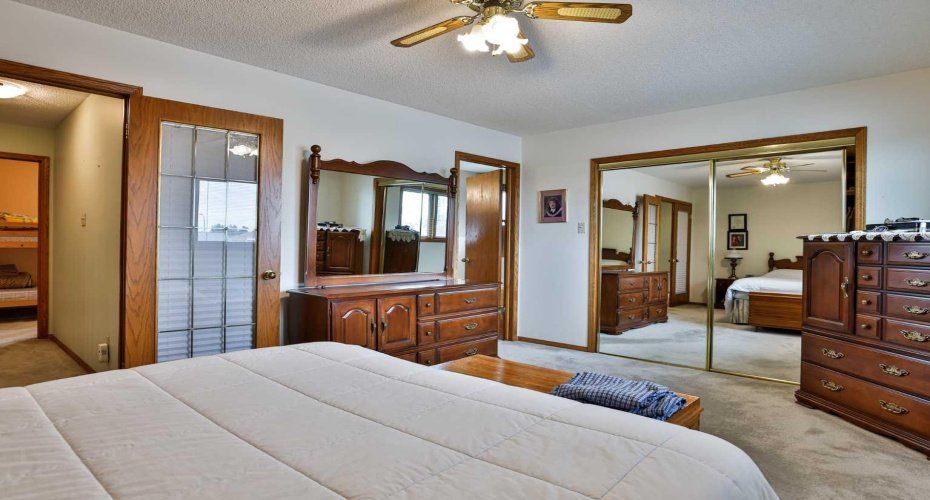 2265 27 Avenue, Lethbridge, Alberta T1K 6K5, 4 Bedroom Bedrooms, 0 ,4 BathroomBathrooms,Residential,For Sale,27,0,A2321648
