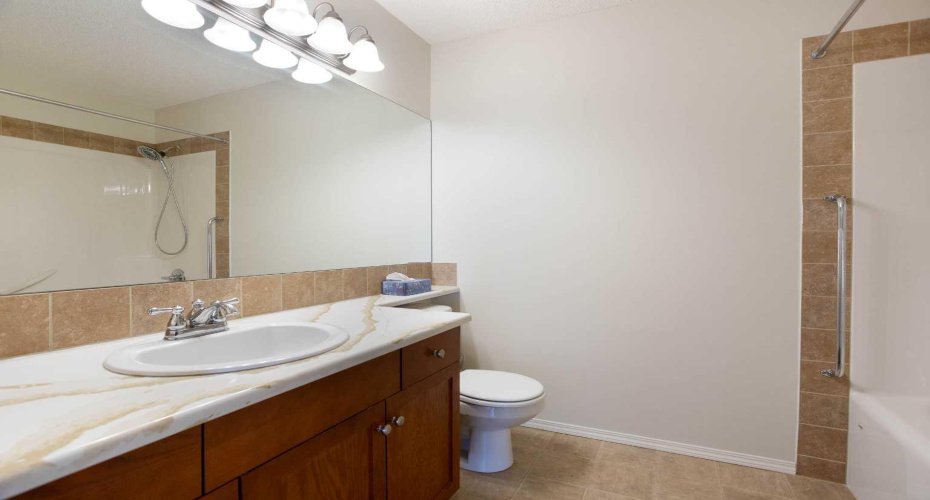 612 Riverside Boulevard, High River, Alberta t1v 2c1, 3 Bedroom Bedrooms, 0 ,3 BathroomBathrooms,Residential,For Sale,Riverside,0,A2323375