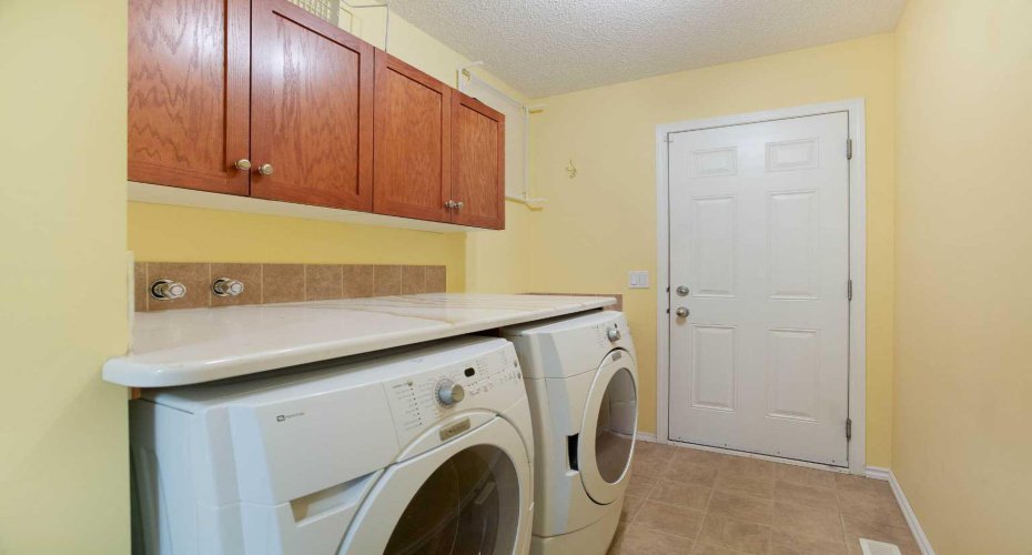 612 Riverside Boulevard, High River, Alberta t1v 2c1, 3 Bedroom Bedrooms, 0 ,3 BathroomBathrooms,Residential,For Sale,Riverside,0,A2323375