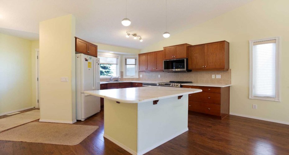 612 Riverside Boulevard, High River, Alberta t1v 2c1, 3 Bedroom Bedrooms, 0 ,3 BathroomBathrooms,Residential,For Sale,Riverside,0,A2323375