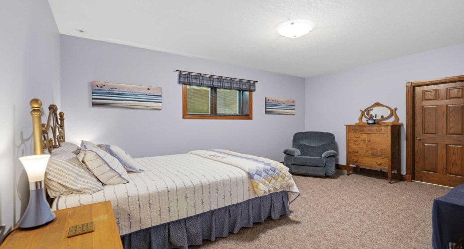 49 Bay View Street, Rochon Sands, Alberta T0C 3B0, 4 Bedroom Bedrooms, 0 ,3 BathroomBathrooms,Residential,For Sale,Bay View,0,A2323380