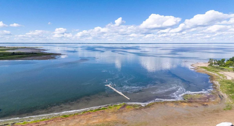 49 Bay View Street, Rochon Sands, Alberta T0C 3B0, 4 Bedroom Bedrooms, 0 ,3 BathroomBathrooms,Residential,For Sale,Bay View,0,A2323380