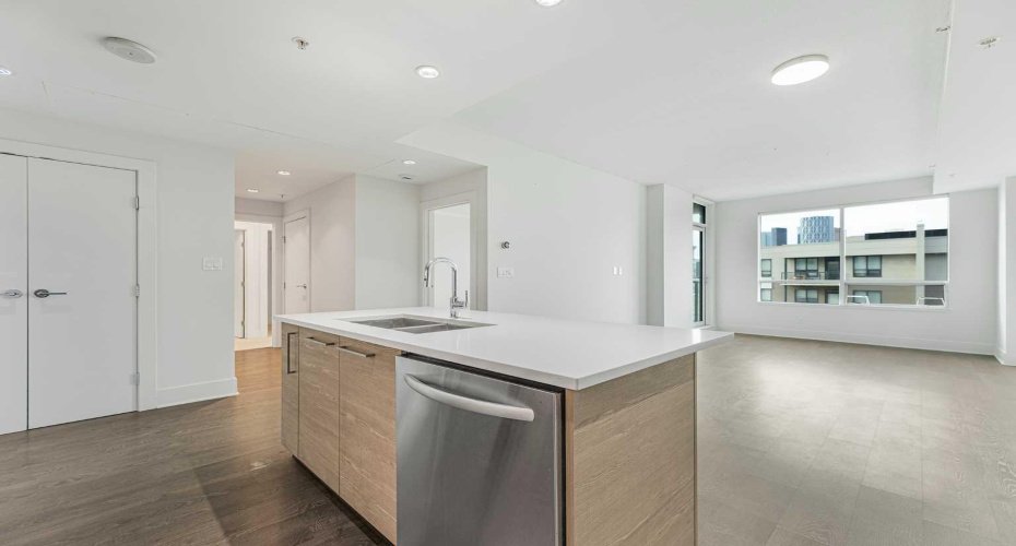 38 9 Street, Calgary, Alberta T2E7X9, 2 Bedroom Bedrooms, 0 ,2 BathroomBathrooms,Residential,For Sale,9,0,A2323396