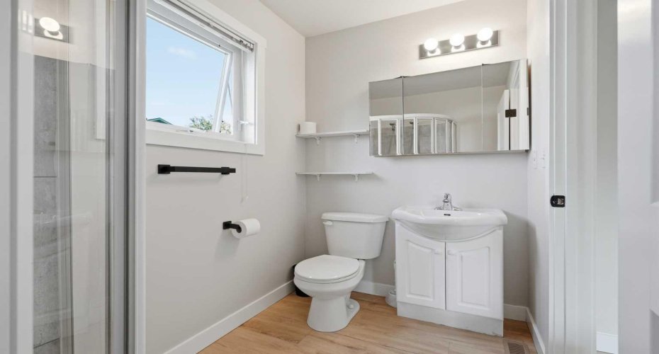 5408 52A Street, Eckville, Alberta T0M 0X0, 3 Bedroom Bedrooms, 0 ,2 BathroomBathrooms,Residential,For Sale,52A,0,A2323838