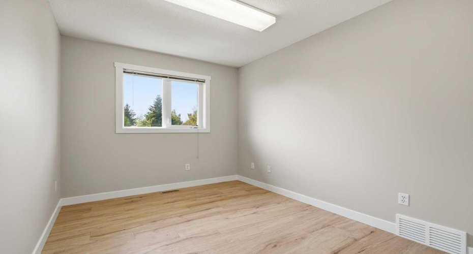 5408 52A Street, Eckville, Alberta T0M 0X0, 3 Bedroom Bedrooms, 0 ,2 BathroomBathrooms,Residential,For Sale,52A,0,A2323838